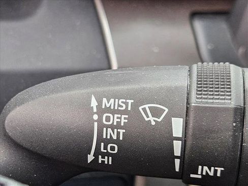 Used 2024 Toyota Tacoma SR5 RWD image 10