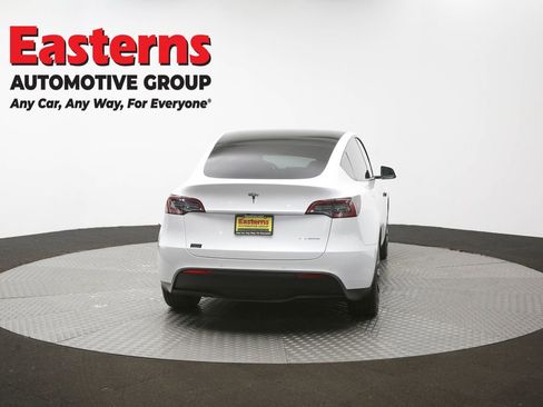 Used 2021 Tesla Model Y Long Range AWD/4WD image 31