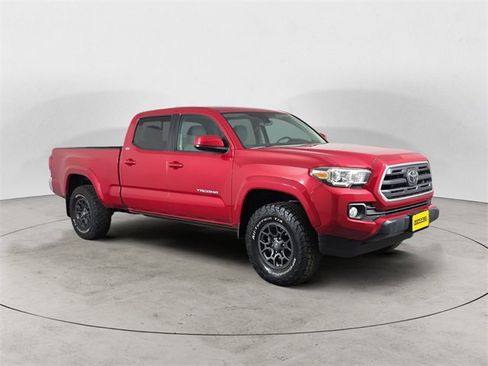 Used 2018 Toyota Tacoma SR5 image 7