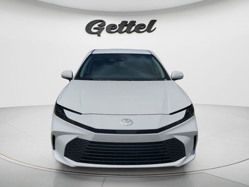 Used 2026 Toyota Camry LE w/ Convenience Package FWD image 2