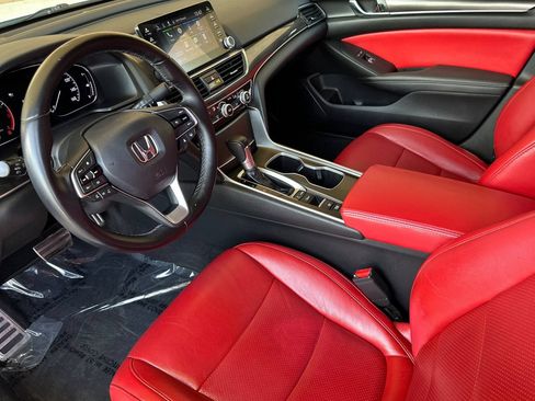 Used 2021 Honda Accord Sport image 11