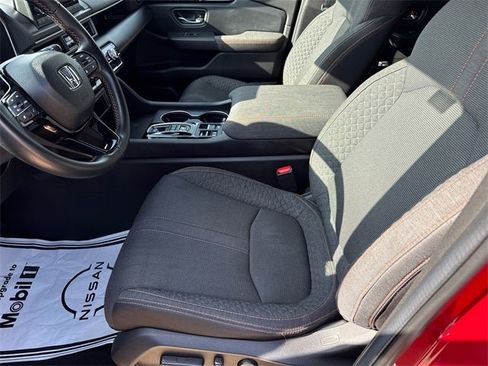 Used 2024 Honda Pilot Sport image 19