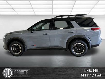 New 2026 Nissan Pathfinder Rock Creek w/ Rock Creek Premium Package