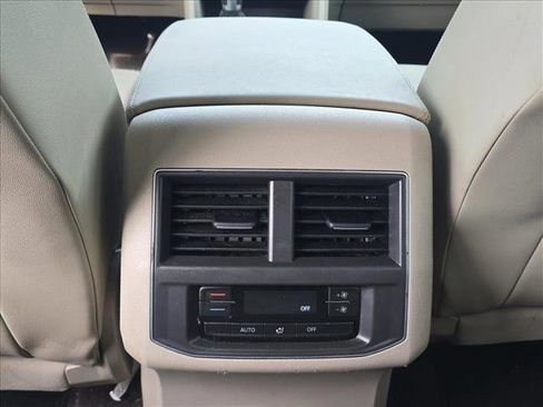 Used 2019 Volkswagen Atlas SE image 15