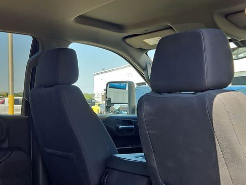 Used 2022 Chevrolet Silverado 2500 LT w/ Fleet Comfort Package AWD/4WD image 17