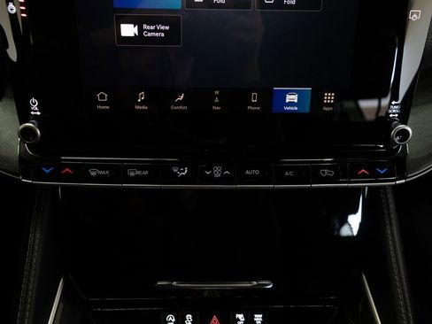 Used 2022 Jeep Wagoneer Series I AWD/4WD image 35