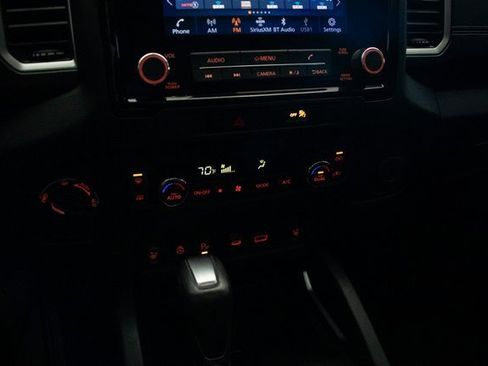 Used 2023 Nissan Frontier SV w/ SV Premium Package image 31