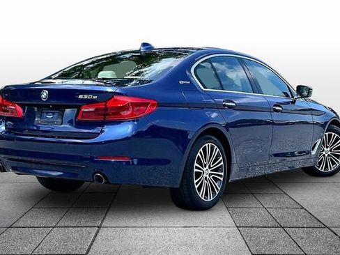 Used 2018 BMW 530e xDrive w/ Premium Package 2 AWD/4WD image 6
