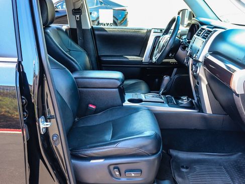 Certified 2022 Toyota 4Runner Limited AWD/4WD image 20