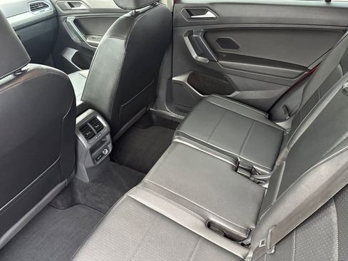 Used 2019 Volkswagen Tiguan SE image 4