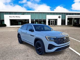 New 2026 Volkswagen Atlas Cross Sport SEL R-Line AWD/4WD video 2