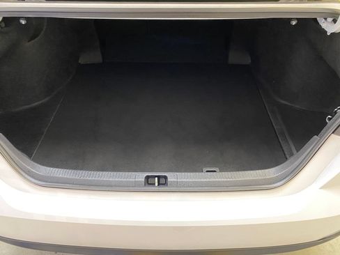 Used 2025 Toyota Camry SE w/ Convenience Package FWD image 28