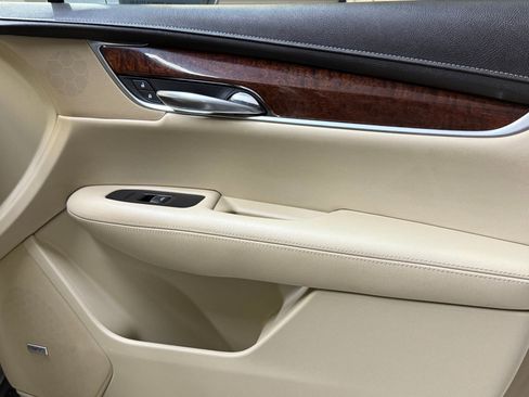 Used 2018 Cadillac XT5 Premium Luxury image 49