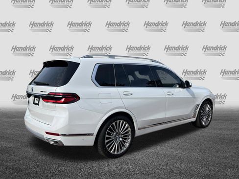 Certified 2024 BMW X7 xDrive40i w/ Premium Package AWD/4WD image 10
