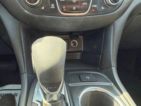 Used 2024 Chevrolet Equinox LT image 8