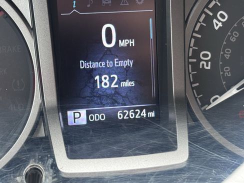 Used 2017 Toyota Tacoma SR5 image 23