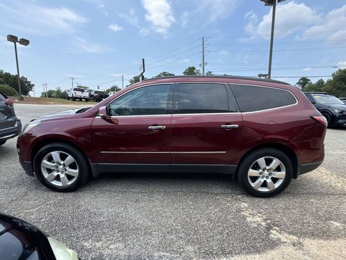 Used 2016 Chevrolet Traverse LTZ FWD image 4
