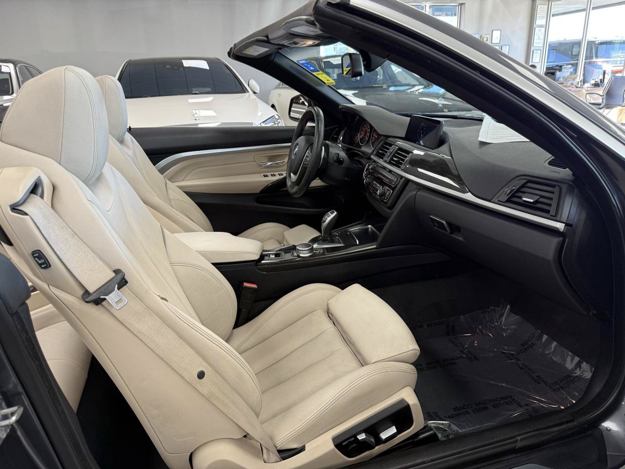 Used 2017 BMW 430i Convertible RWD image 14