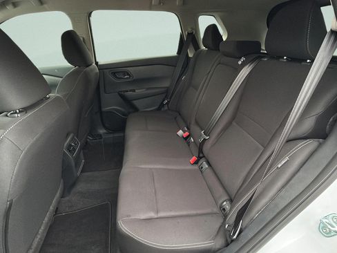 Used 2025 Nissan Rogue S FWD image 13