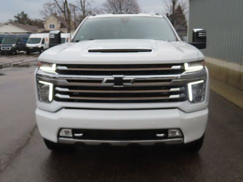 Used 2022 Chevrolet Silverado 2500 High Country AWD/4WD image 12