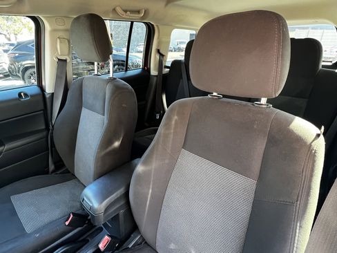 Used 2016 Jeep Patriot Sport w/ Power Value Group image 17