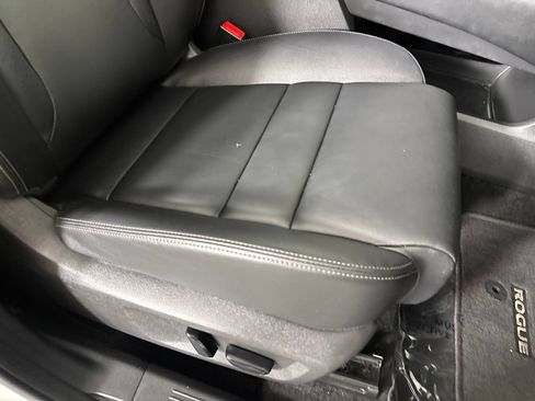 Used 2023 Nissan Rogue SL w/ SL Premium Package AWD/4WD image 35