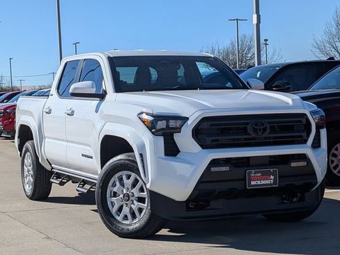 New 2026 Toyota Tacoma SR5 image 2