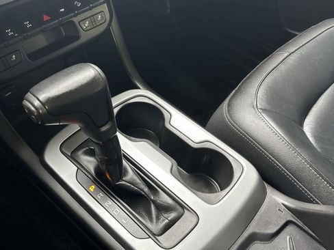 Used 2017 Chevrolet Colorado ZR2 image 21