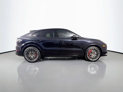 Used 2020 Porsche Cayenne Turbo image 8