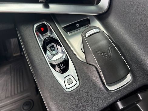 Used 2025 Chevrolet Corvette Z06 RWD image 17