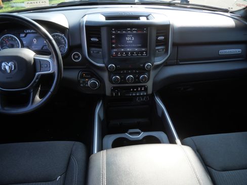Used 2021 RAM 1500 Big Horn AWD/4WD image 10