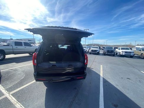 New 2026 Ford Expedition Max Platinum w/ Stealth Appearance Package image 27