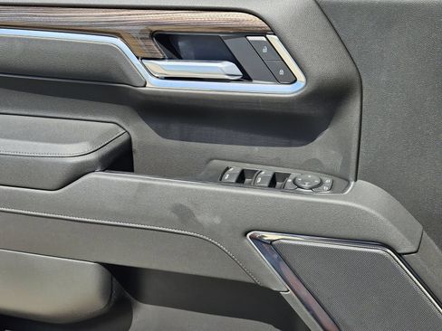 New 2026 Chevrolet Silverado 1500 LT Trail Boss w/ LPO, Dark Essentials Package AWD/4WD image 25