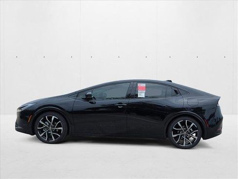 New 2025 Toyota Prius XSE Premium image 5