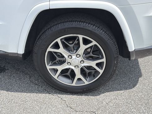 Used 2018 Jeep Grand Cherokee Limited RWD image 24