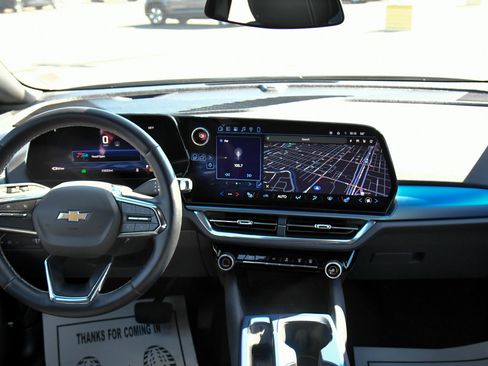 Used 2025 Chevrolet Equinox EV LT w/ Convenience Package image 46