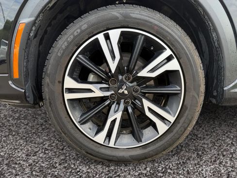 Used 2023 Mitsubishi Eclipse Cross SEL AWD/4WD image 9