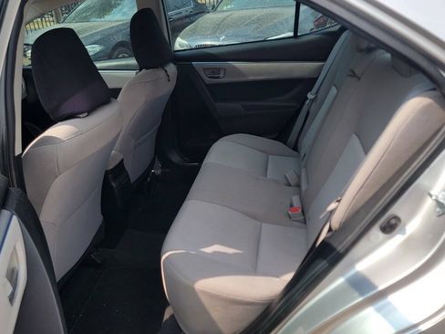 Used 2016 Toyota Corolla LE FWD image 19