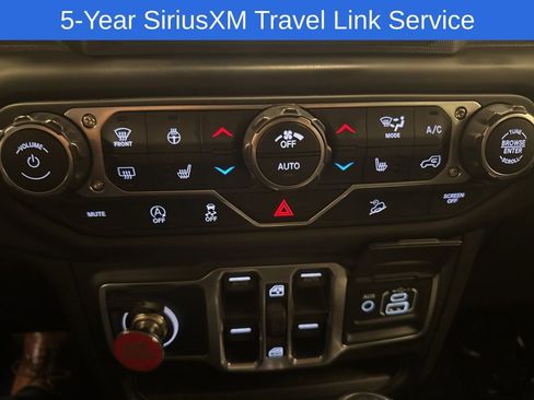 Used 2018 Jeep Wrangler Unlimited Sahara image 25