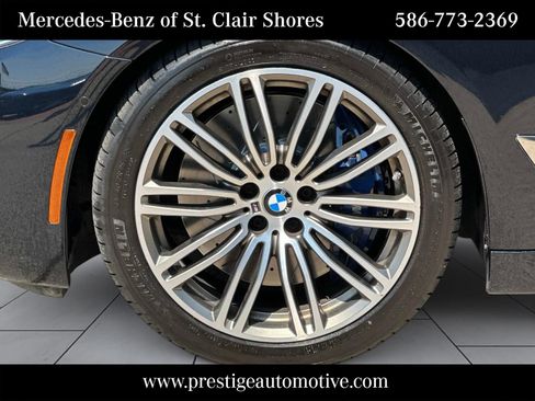 Used 2018 BMW M550i xDrive AWD/4WD image 9