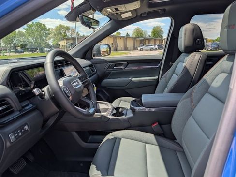 New 2026 GMC Terrain AT4 w/ Convenience Package III AWD/4WD image 39
