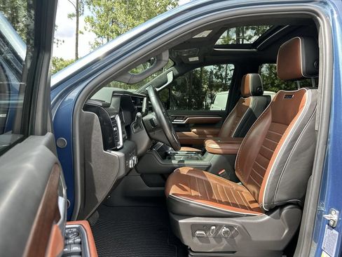 Certified 2024 GMC Sierra 2500 Denali Ultimate AWD/4WD image 20