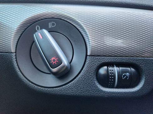 Used 2017 Volkswagen Jetta S w/ Jetta S Cold Weather Package image 33