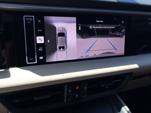 Certified 2025 Porsche Macan 4 Electric AWD/4WD image 18