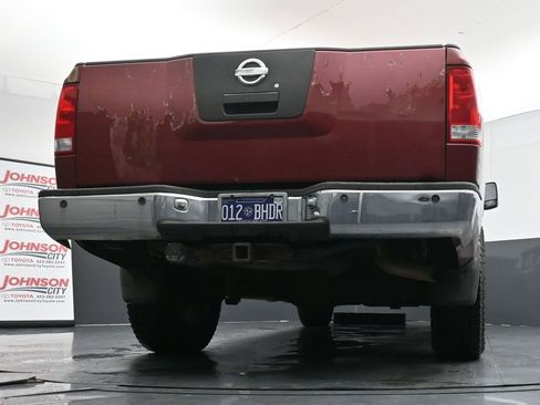 Used 2004 Nissan Titan LE w/ (NAV) Nissan Navigation Pkg image 23