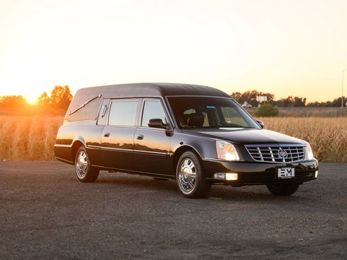 Used 2009 Cadillac DTS Hearse FWD image 83