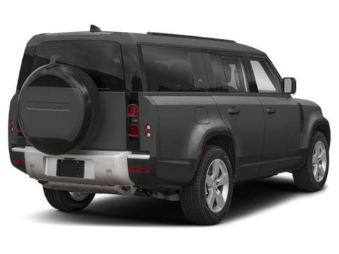 Used 2025 Land Rover Defender 130 X-Dynamic SE AWD/4WD image 2