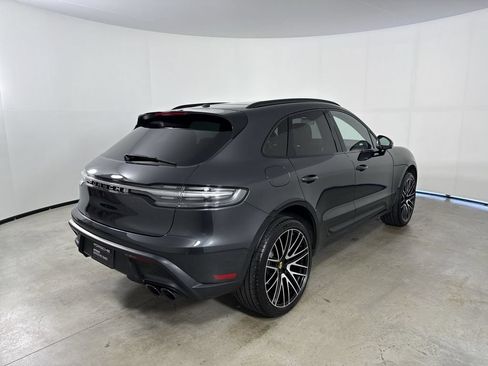 Certified 2026 Porsche Macan AWD/4WD image 7