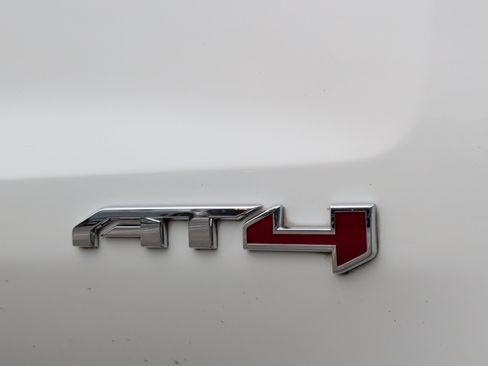 Used 2020 GMC Sierra 1500 AT4 w/ AT4 Premium Package AWD/4WD image 14