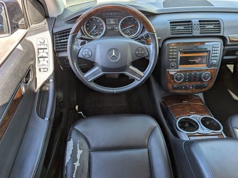 Used 2012 Mercedes-Benz R 350 4MATIC image 22